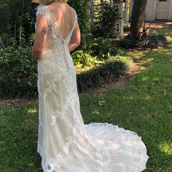 Wedding Dress - Picture 8 of 8